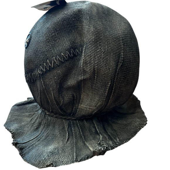 Trick R Treat Spirit Halloween Sam Head‎ Mask NWT Heavy Duty Mask 2019 Halloween - Picture 3 of 6